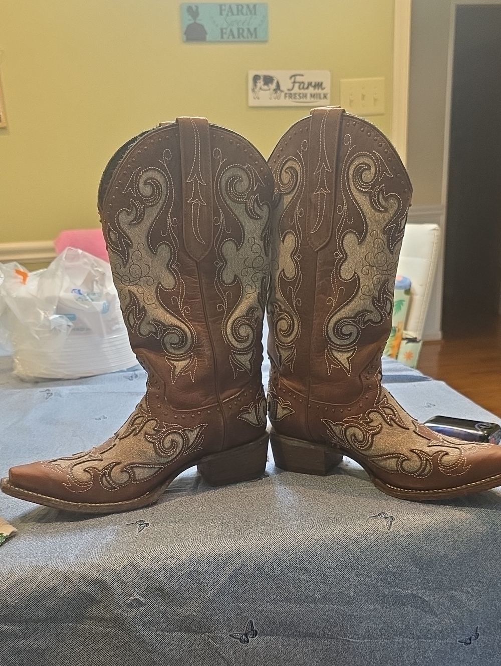J.B. Dillon Brown Western Embroidered Lace-Up Boots